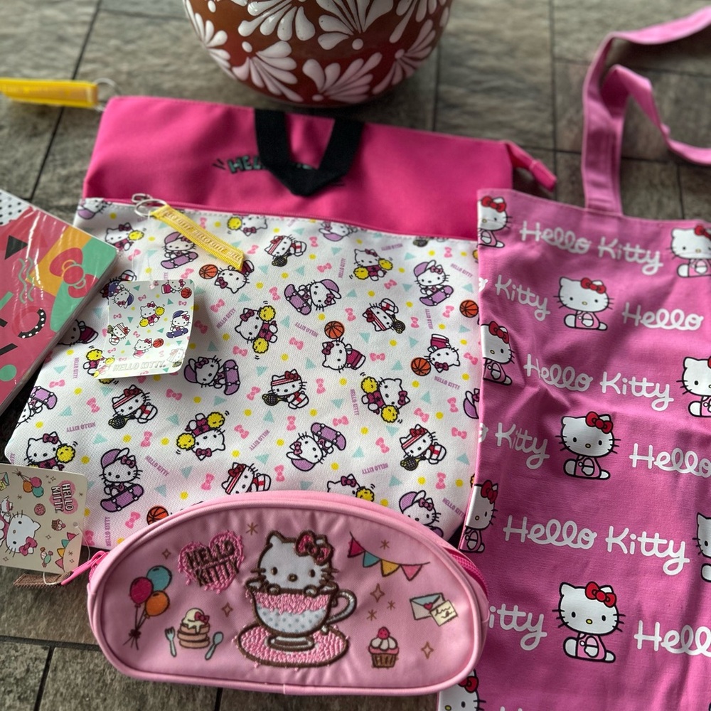 NWT Authentic Hello Kitty Bundle - Picture 3 of 12